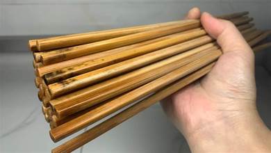 清水洗筷子，等于吃「細菌」，教你三個小技巧，筷子立馬乾淨如新，實用又安全