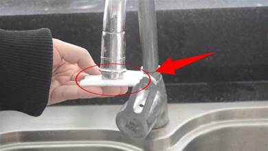 凈水器也能自己做！把「它」套在水龍頭上，過濾水垢細菌還省水